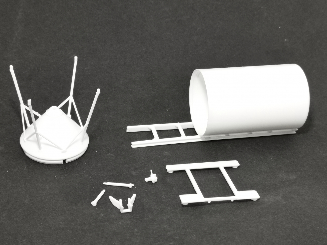 Preview: Standsilo 22,5m³ 1:87, weiß unmontiert Herpa