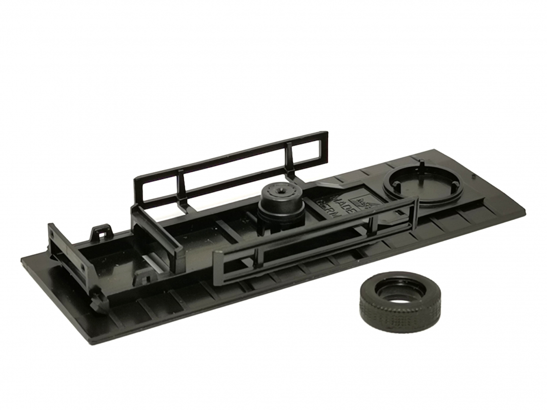 Preview: Anhänger Fahrgestell 2a (7,15m) schwarz Herpa C344