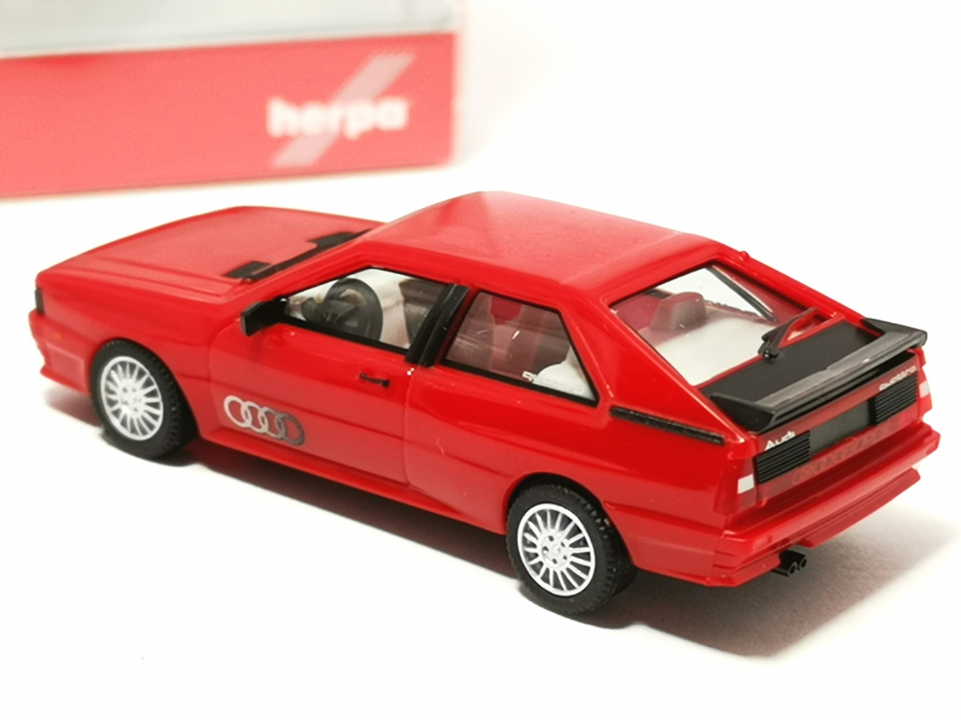 Preview: 023337 Audi Ur-Quattro, Tornadorot Herpa