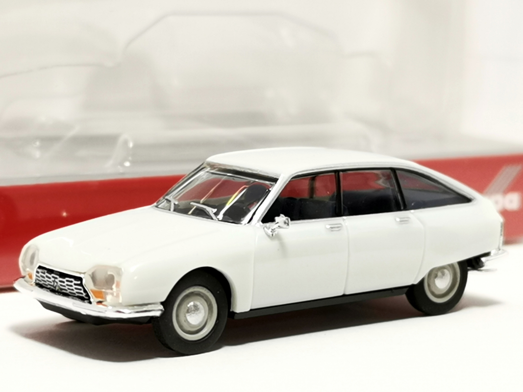 420433-005 Citroen GS, schneeweiß Herpa
