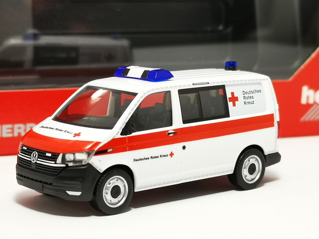 098960 Volkswagen (VW) T6.1 Halbbus "DRK" (Deutsches Rotes Kreuz) Herpa