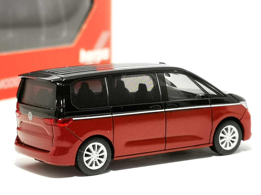 Preview: 430425-002 Volkswagen (VW) Multivan, Deep-Black/Fortanarot Herpa