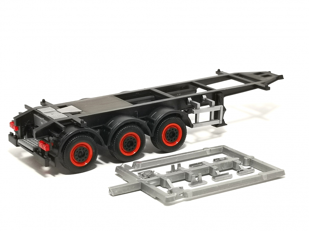 20ft. Container Auflieger rot/schwarz Herpa 344