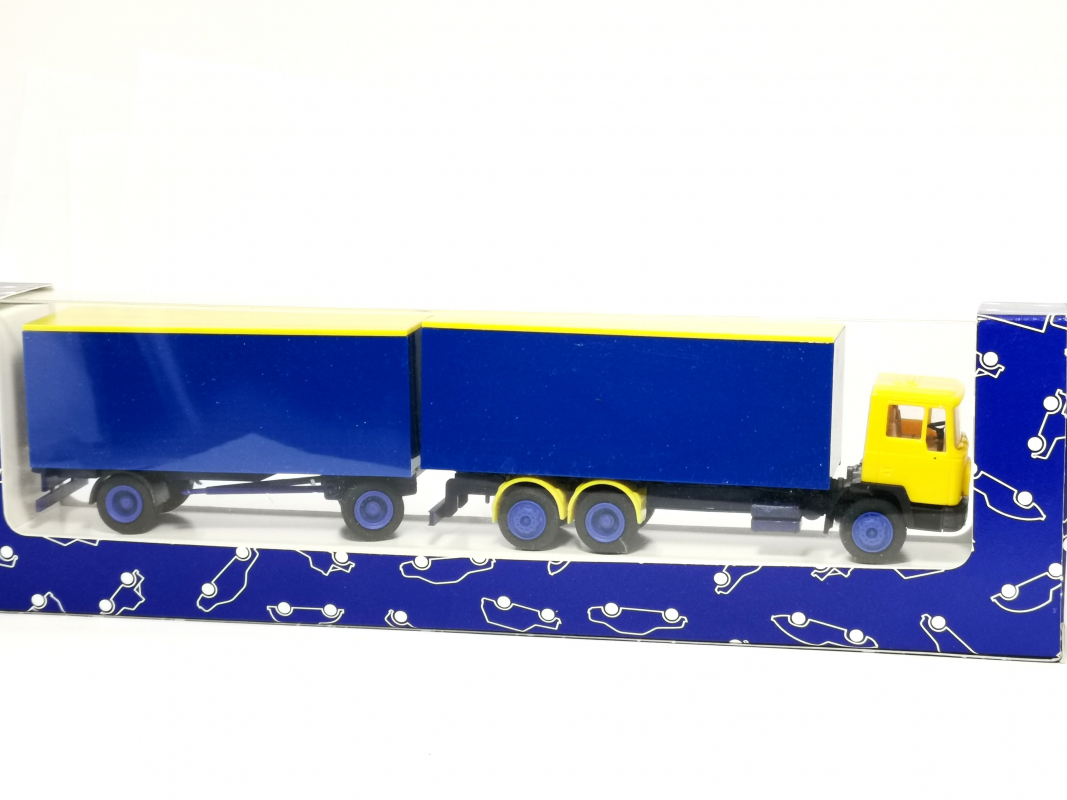 MAN F90 kurz 3-achs Koffer-Hängerzug, gelb r+H Modellauto 1:87 R11