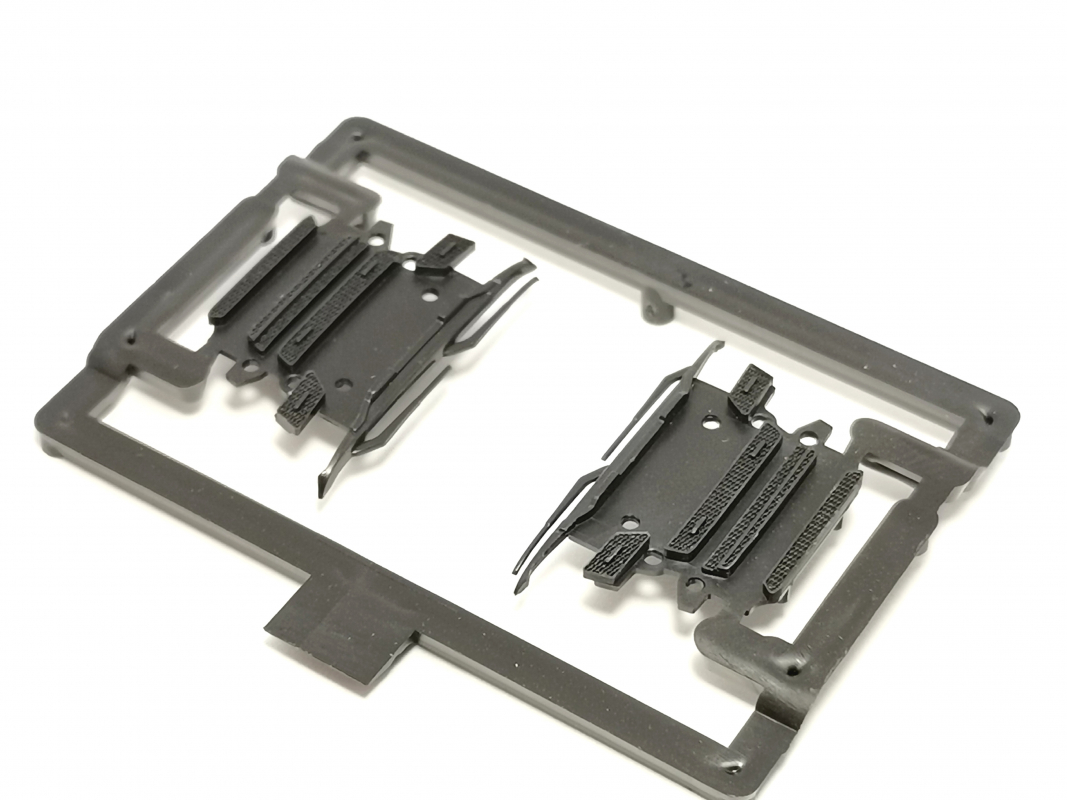 Grill UT für Scania CP 28, schwarz Herpa C384