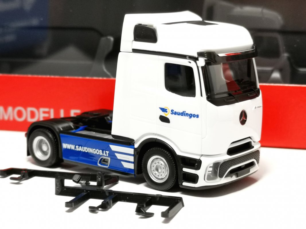 Mb Actros L ProCabin Zugmaschine "Saudingos" Herpa
