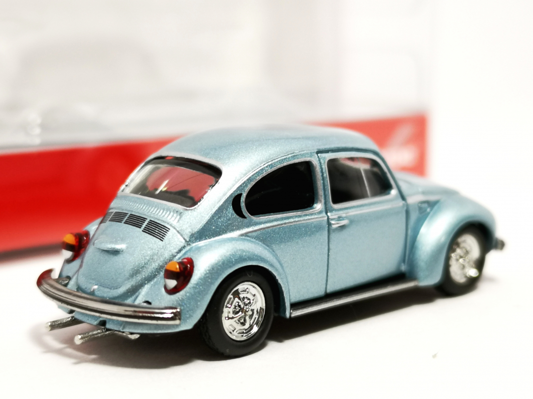Preview: 430982-003 Volkswagen (VW) Käfer 1303, marathonblau metallic Herpa