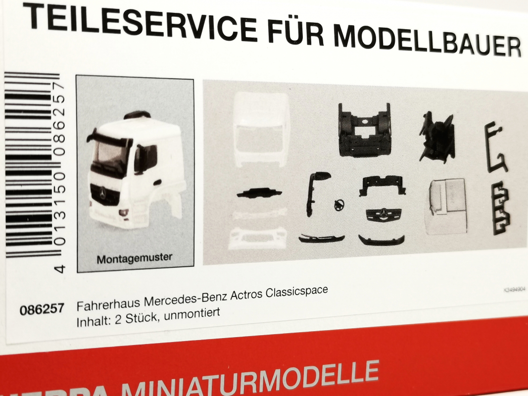 086257 Fahrerhaus Mercedes-Benz Actros Classicspace, weiß (2 Stück) Herpa