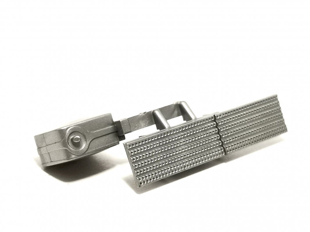 Trittblech mit Tank MAN, silber Herpa C446