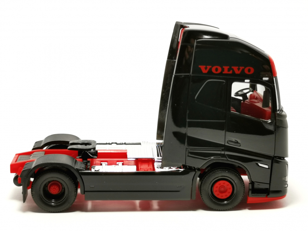 962292 Volvo FH Aero GL. XL. Zugmaschine "Sommerfest 2026" Herpa