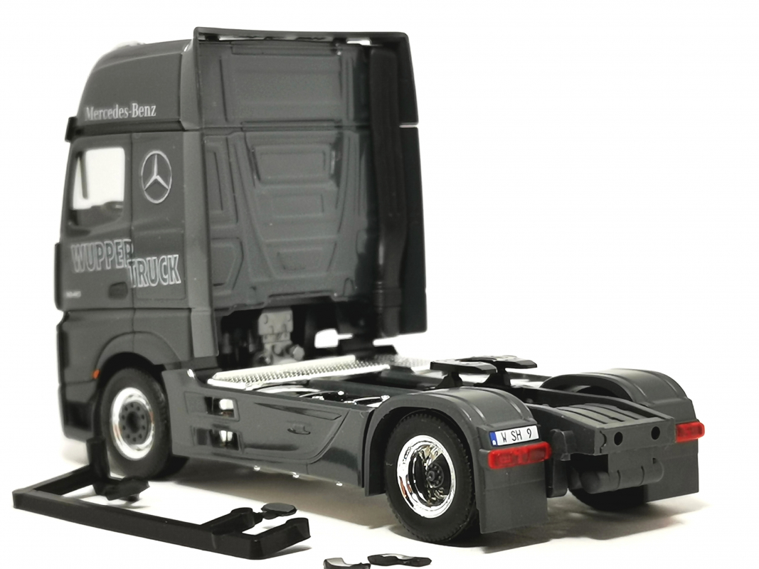 Preview: Mb Actros L 18 Gigaspace Zugmaschine "Wupper Truck" Herpa 2018