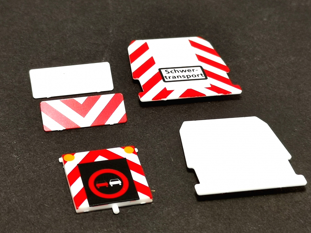 Warnschild 3x bedruckt/2x unbedruckt Herpa C468