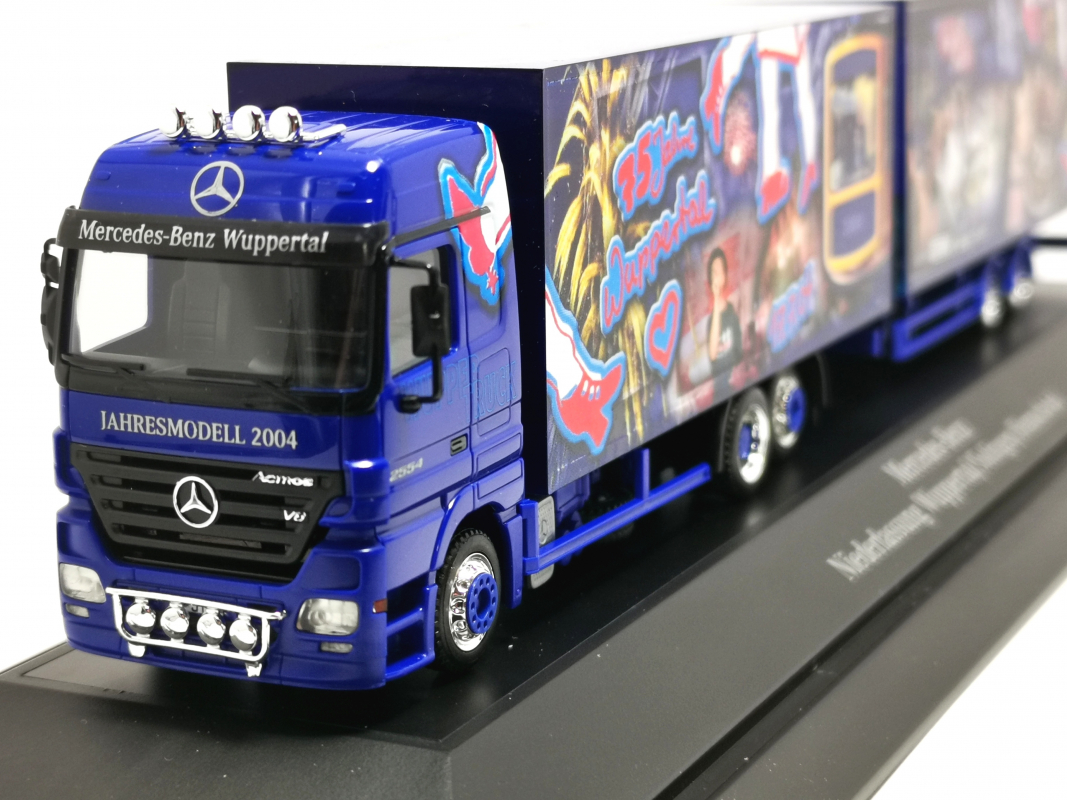 Preview: Mercedes-Benz Actros LH Volumen-Hängerzug "75 JAhre Wuppertal" Herpa 2004 PC