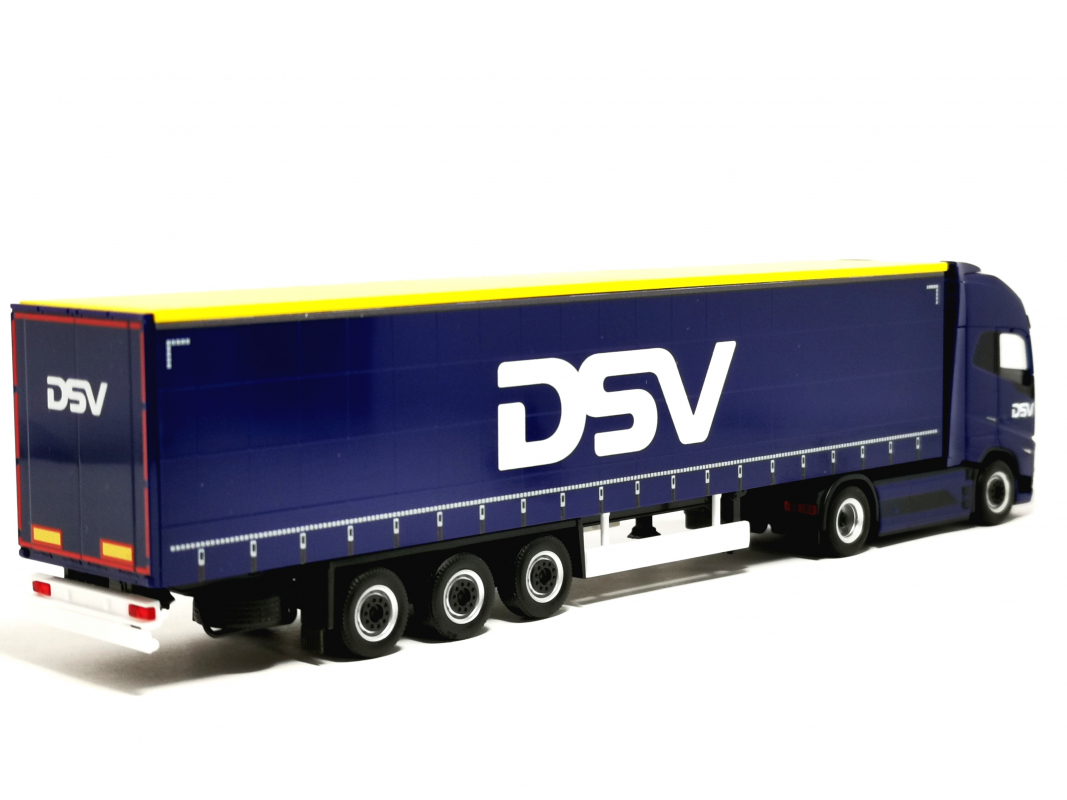 Preview: 320818 Volvo FH GL XL 2020 Electric Gardinenplanen-Sattelzug "DSV" (Dänemark/Hedehusene) (DK) Herpa
