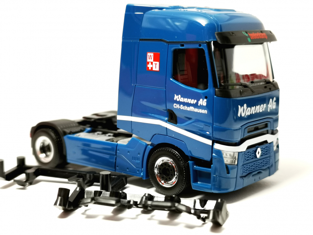 Renault T facelift Zugmaschine "Wanner AG" Herpa
