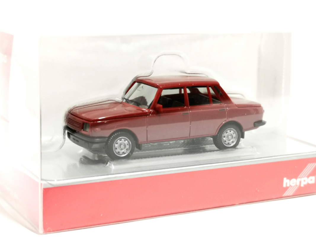 022705 Wartburg 353 85 Limousine, karminrot Herpa
