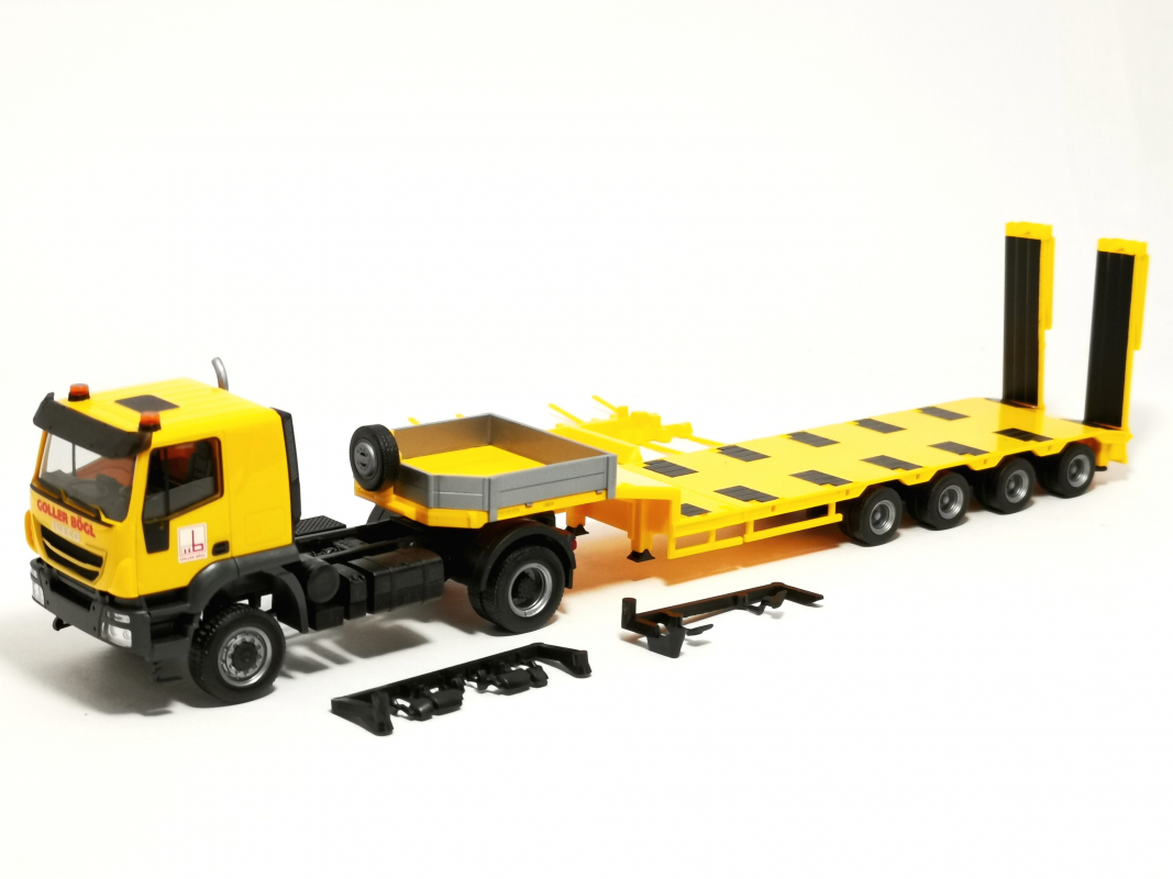 320948 Iveco Trakker Semitieflade-Sattelzug "Goller Bögl" (Italien/Brixen) Herpa