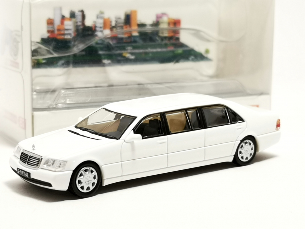 111049 MicroCity: Mercedes-Benz S600 Pullman, weiß