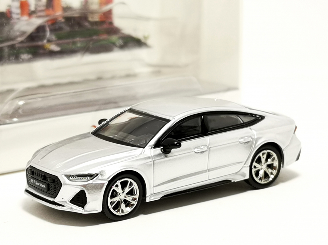 110851 MicroCity: Audi RS7, silber