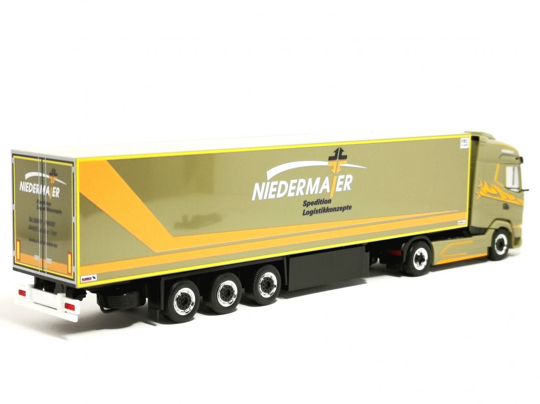 Preview: 321020 DAF XG Kühlkoffer-Sattelzug "Niedermaier" (Bayern/Landau an der Isar) Herpa
