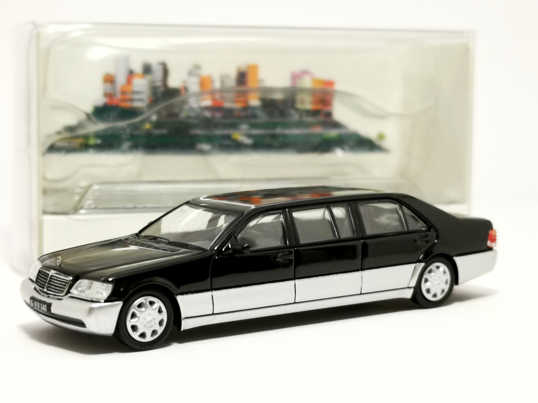 111094 MicroCity: Mercedes-Benz S600 Pullman, schwarz/silber