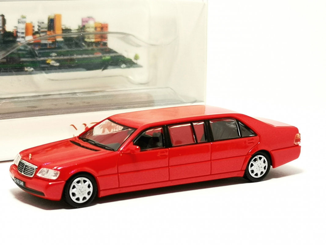 111056 MicroCity: Mercedes-Benz S600 Pullman, rot