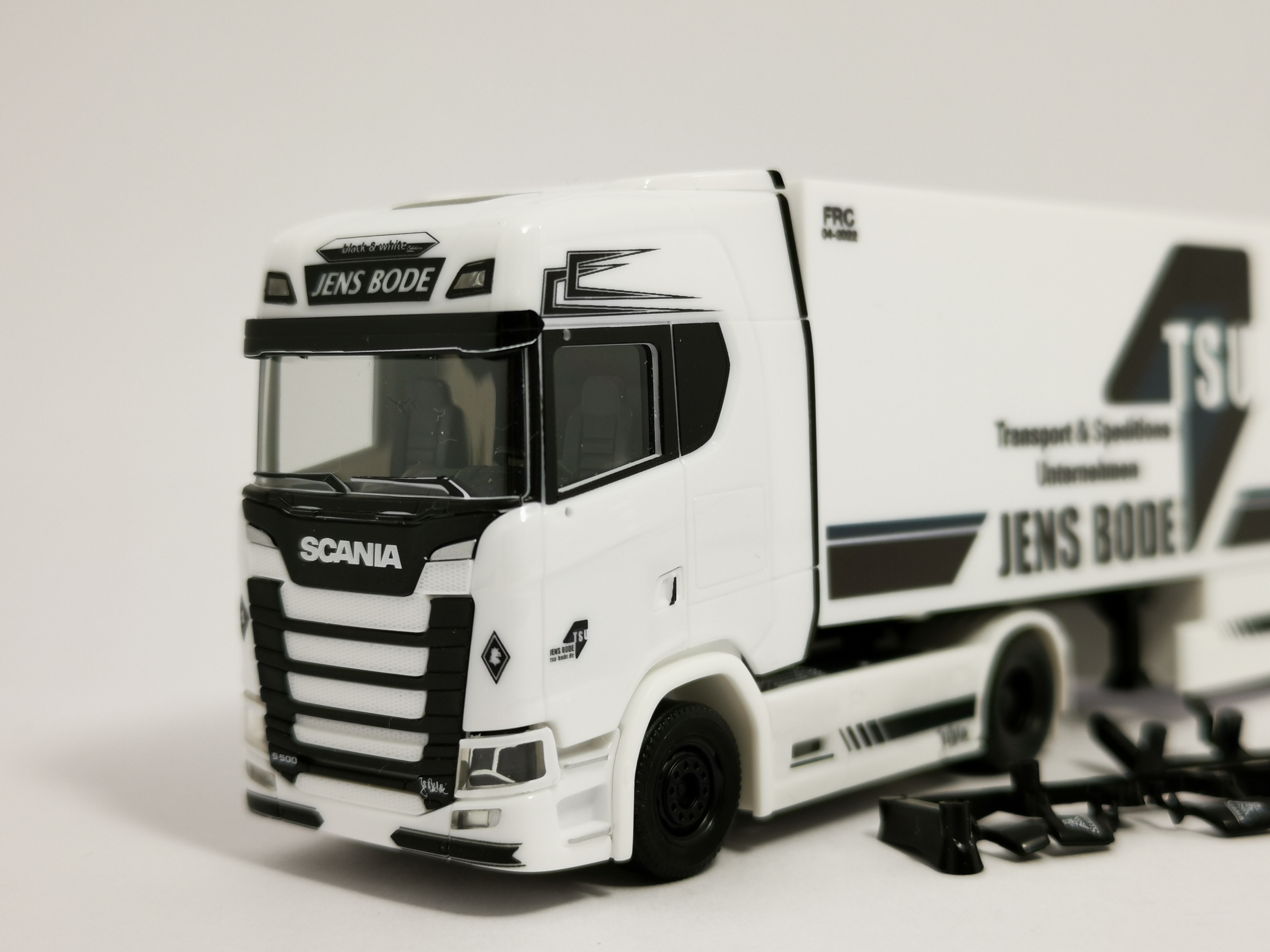 Vehicules Miniatures Herpa Camion Scania Cs Hd Aerop Refrigeration Dedevenir Tsu Jens Bode Jouets Et Jeux