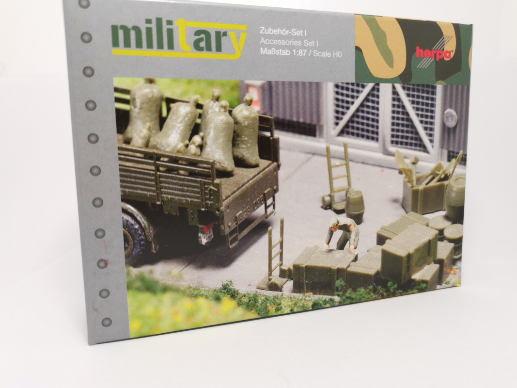 745840 Herpa Military: Zubehör Schubkarren, Sackkarren, Fässer (enthält 144 Teile) Herpa