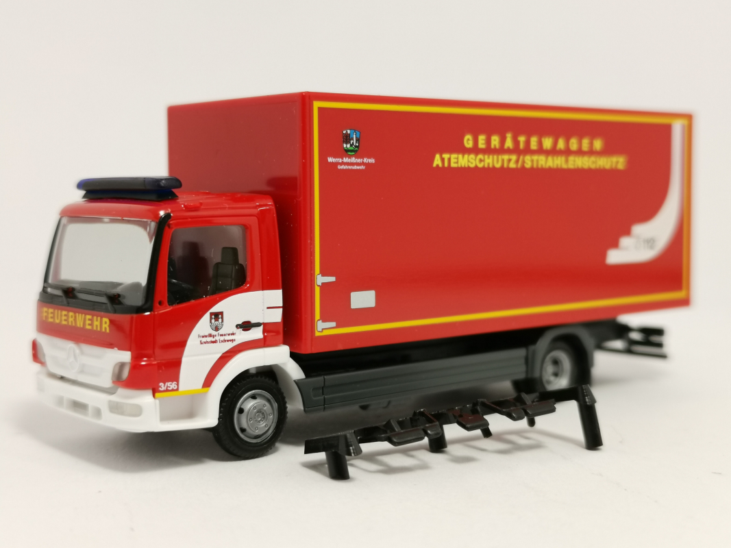094580 Mercedes-Benz Atego Koffer-LKW "Feuerwehr Eschwege / Atemschutz" Herpa