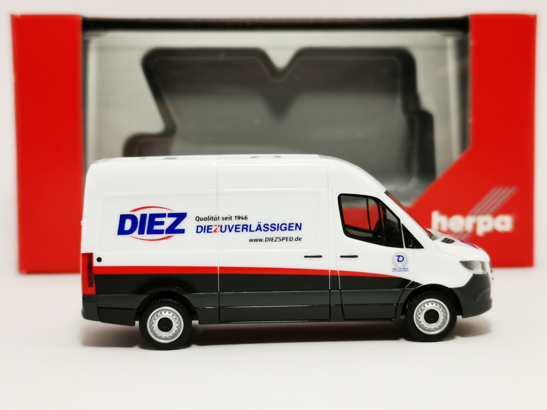 095105 Mercedes-Benz Sprinter Kasten „Spedition Diez" Herpa