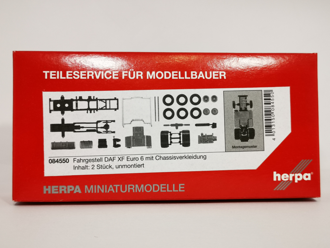 084550 Fahrgestell DAF XF Euro 6 mit Chassisverkleidung Inhalt: 2 Stück Herpa
