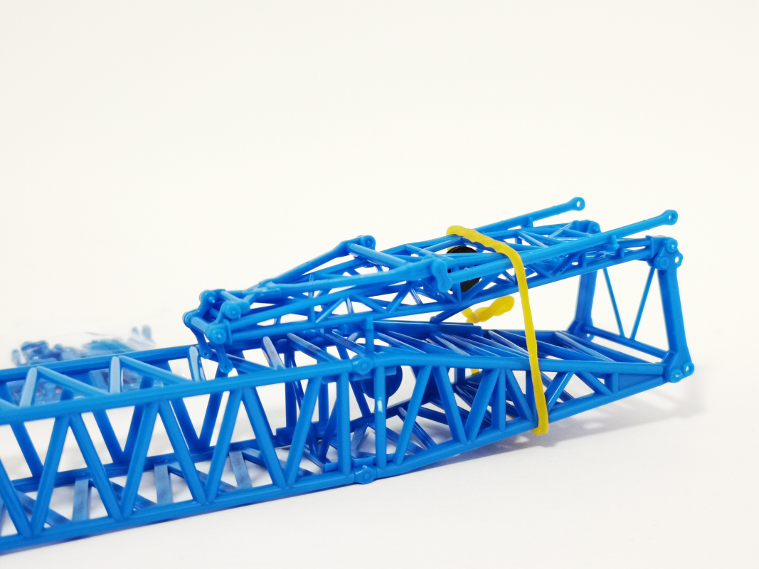 308298 Bausatz F-Spitze für Liebherr Raupenkran LR 1600/2 "Felbermayr" (A) Herpa **SALE**