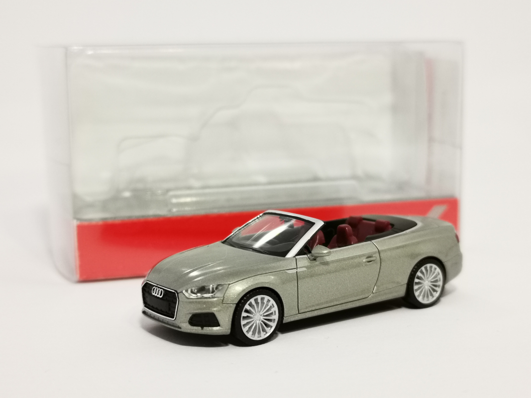 038768-002 Audi A5 Cabrio, Cuvéesilber metallic	 Herpa