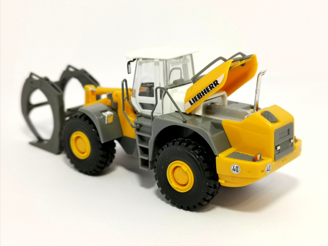 306843 Liebherr Radlader L 580 Loghandler Herpa