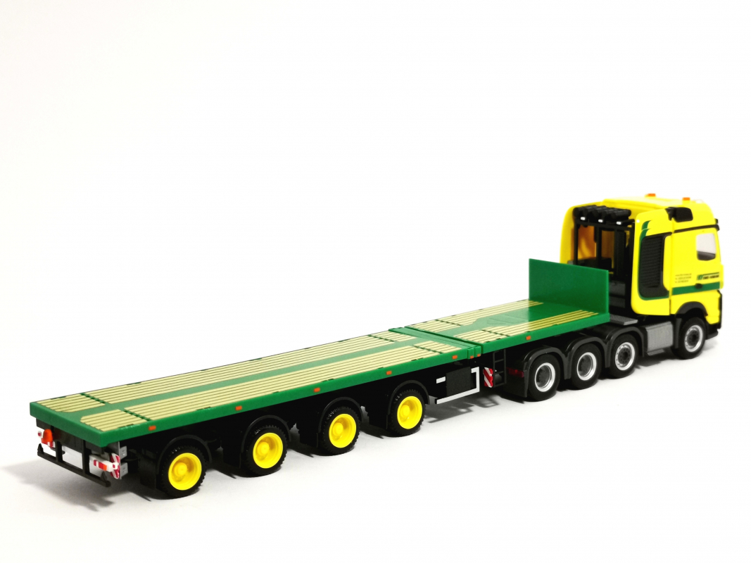 312905 Mercedes-Benz Arocs Bigspace SLT Teletrailer-Sattelzug "HKV Krane"  Herpa