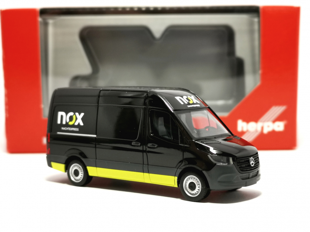 096102 Mercedes-Benz Sprinter `18 Kasten „NOX“ Herpa/SALE