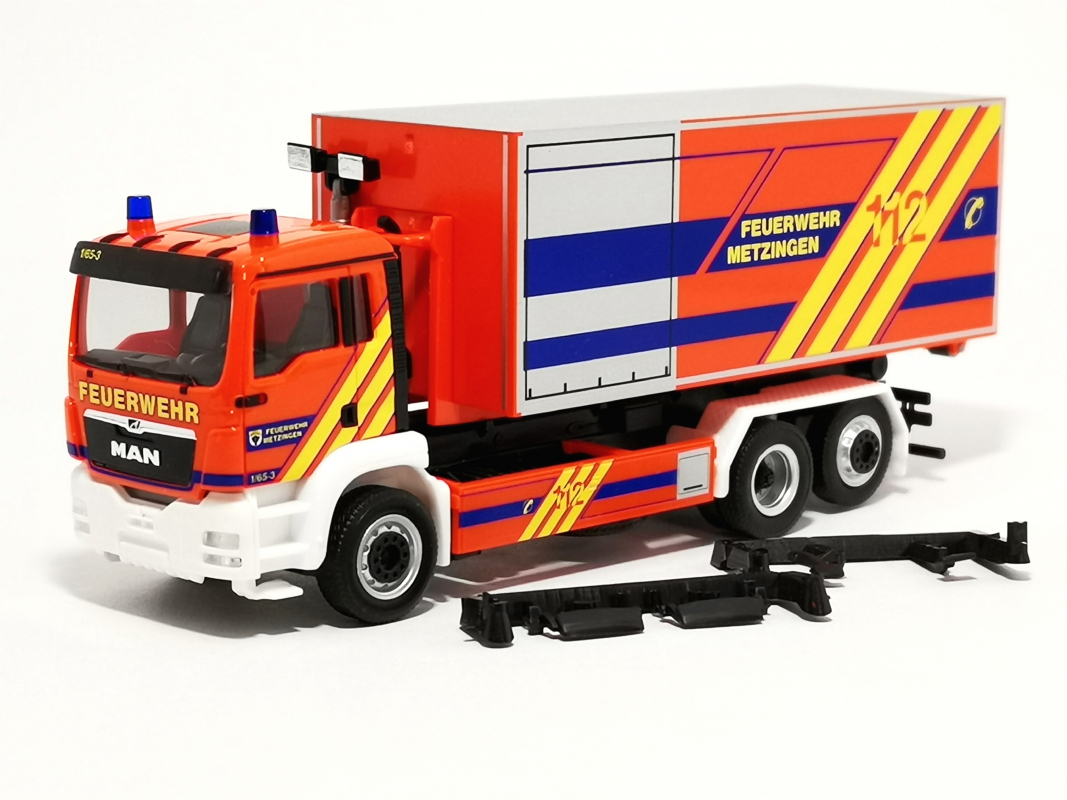 096768 MAN TGS XL Wechsellader-LKW „Feuerwehr Metzingen“ Herpa