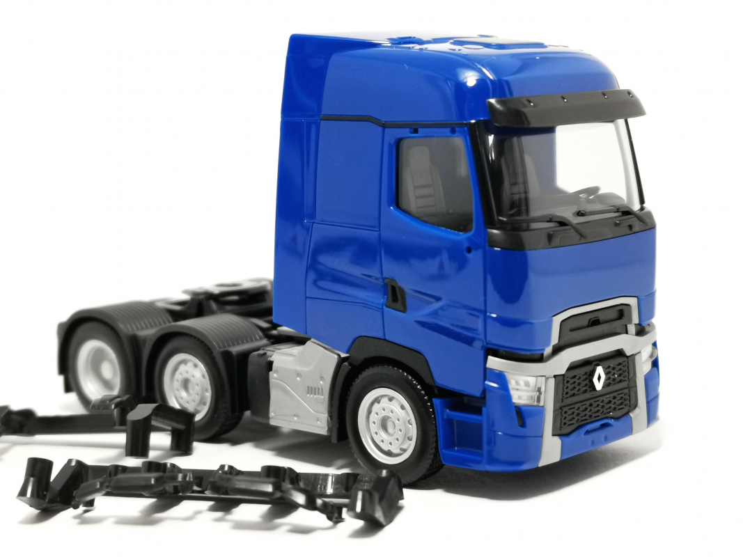 315104 Renault T facelift 6×2 Zugmaschine, blau Herpa