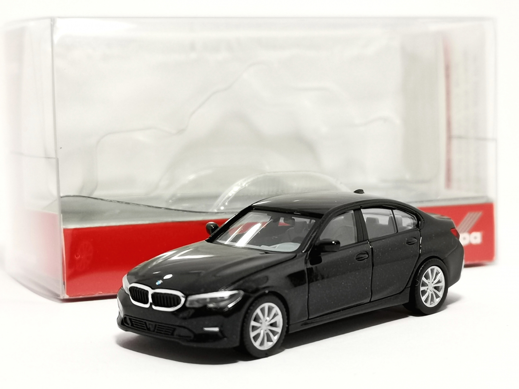 430791-003 BMW 3er Limousine, saphirschwarz metallic Herpa