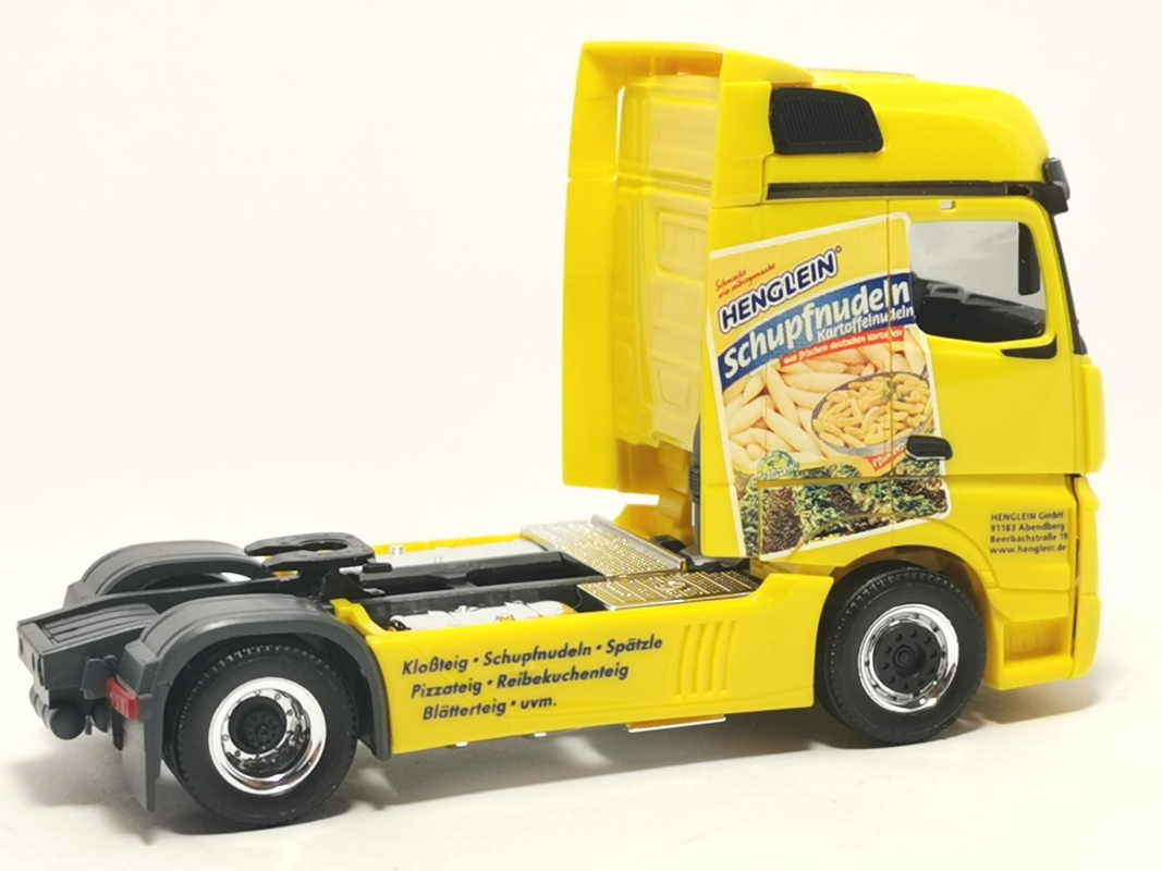 Mb Actros BigSpace ‘18 Zugmaschine "Henglein Feinkost" Herpa