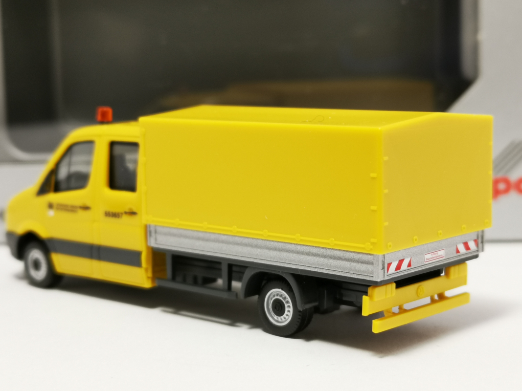 950459 VW Crafter DoKa mit Plane "Leonhard Weiss" Herpa