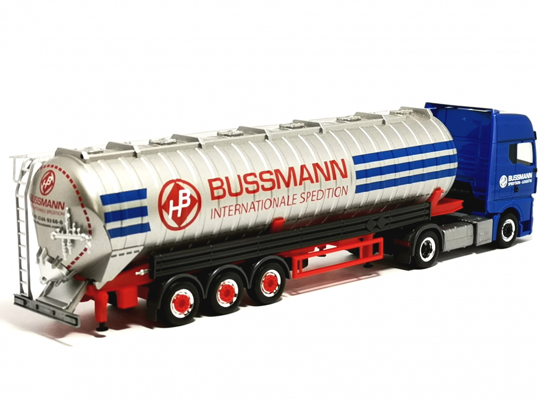 950688 MAN TGX GX ADR Saugsilosattelzug "Bussmann" Herpa