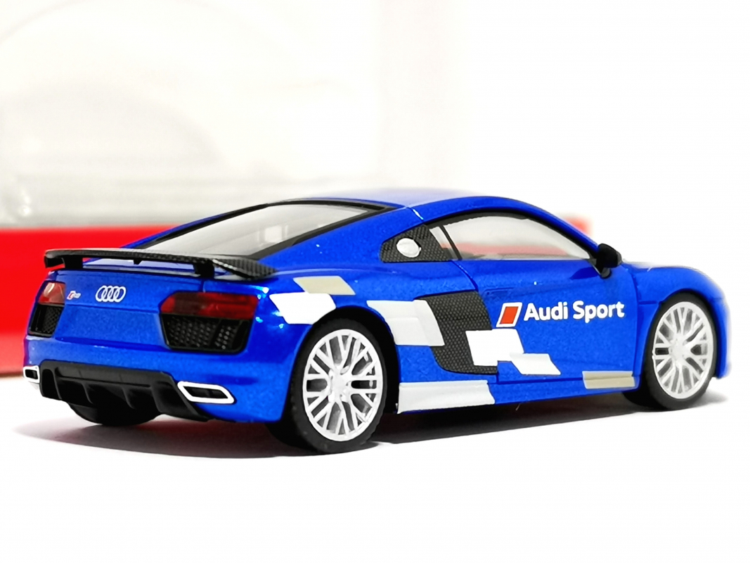 028516-003 Audi R8 V10 Plus „Audi Sport“, blau Herpa