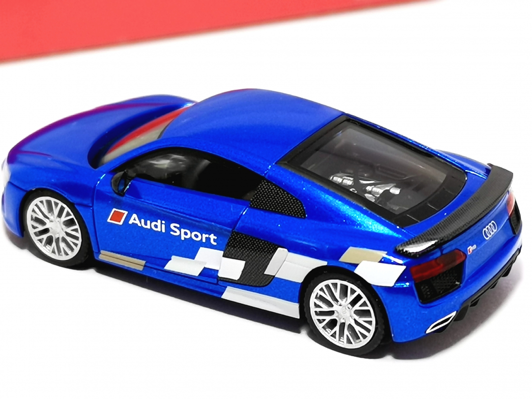 028516-003 Audi R8 V10 Plus „Audi Sport“, blau Herpa