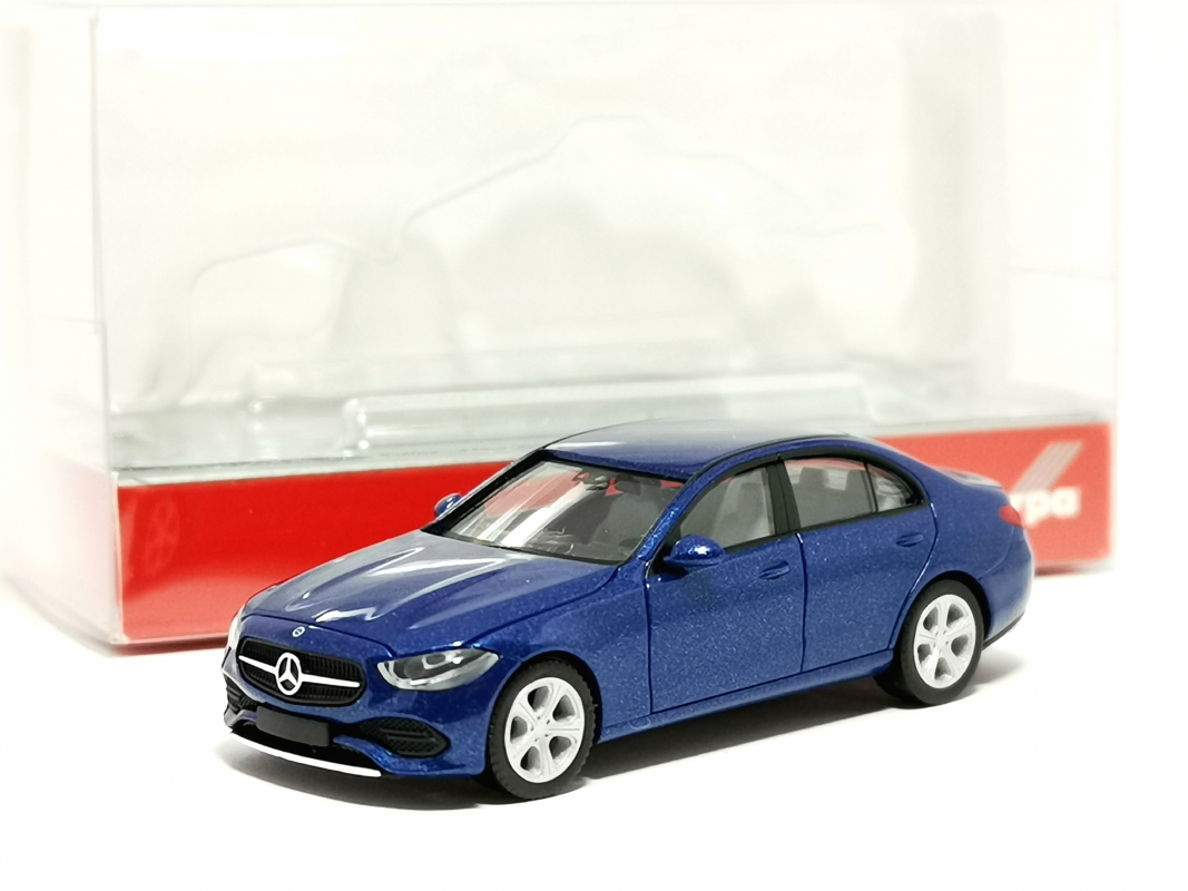 430913-002 Mercedes-Benz C-Klasse Limousine, spektralblau metallic
