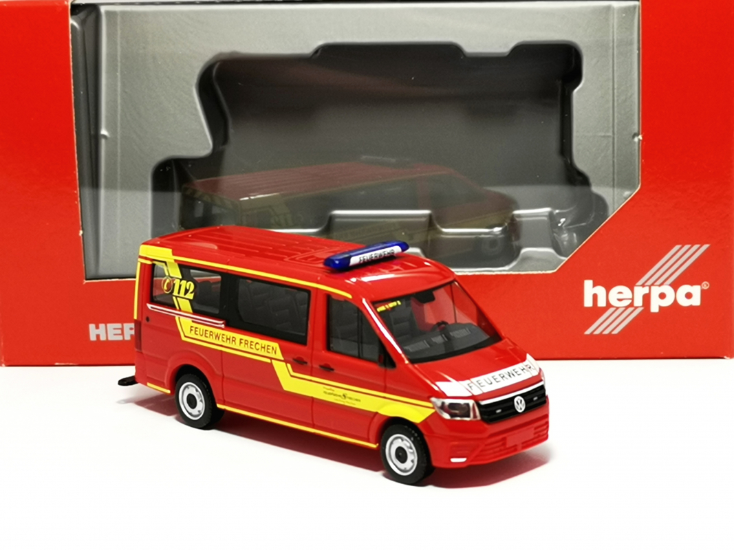 097253 VW Crafter FD Bus „Feuerwehr Frechen MTW 2“ Herpa