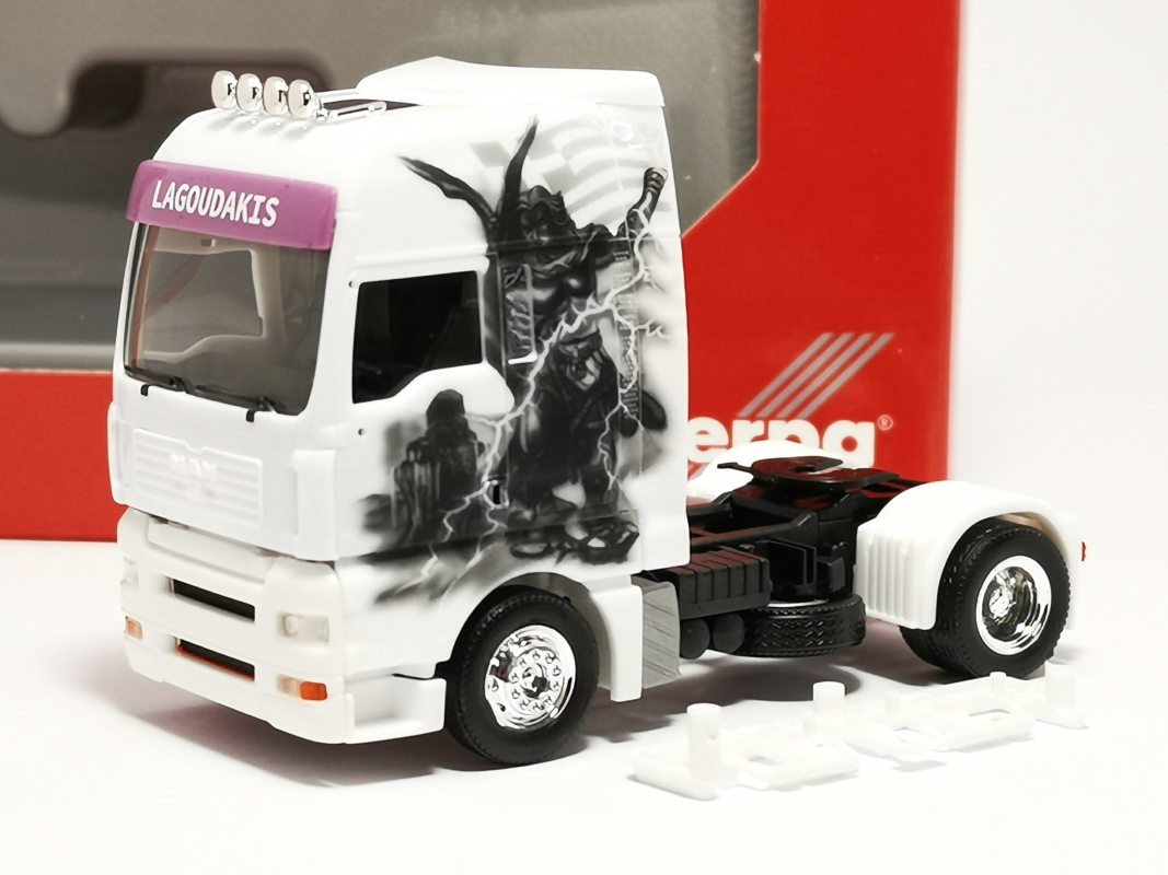 315708 MAN TGA XXL  „Lagoudakis 4 / Zeus“ Herpa