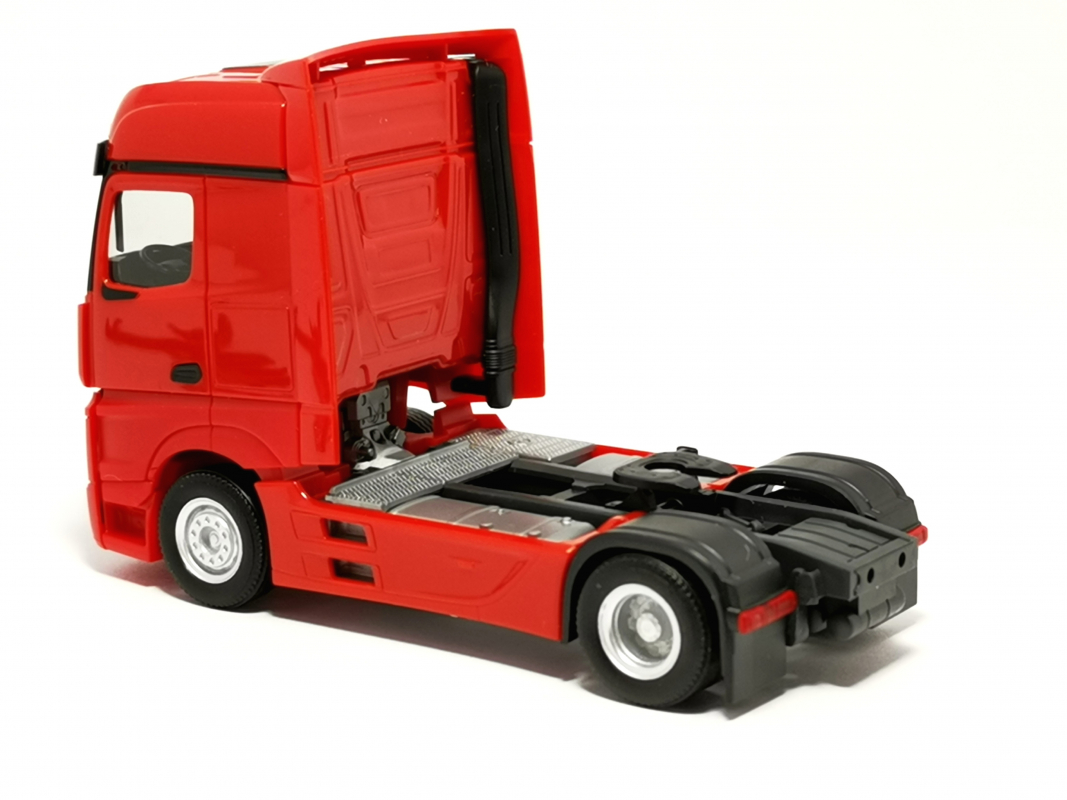 309189-003 Mercedes-Benz Actros `18 Bigspace Zugmaschine, rot / red Herpa