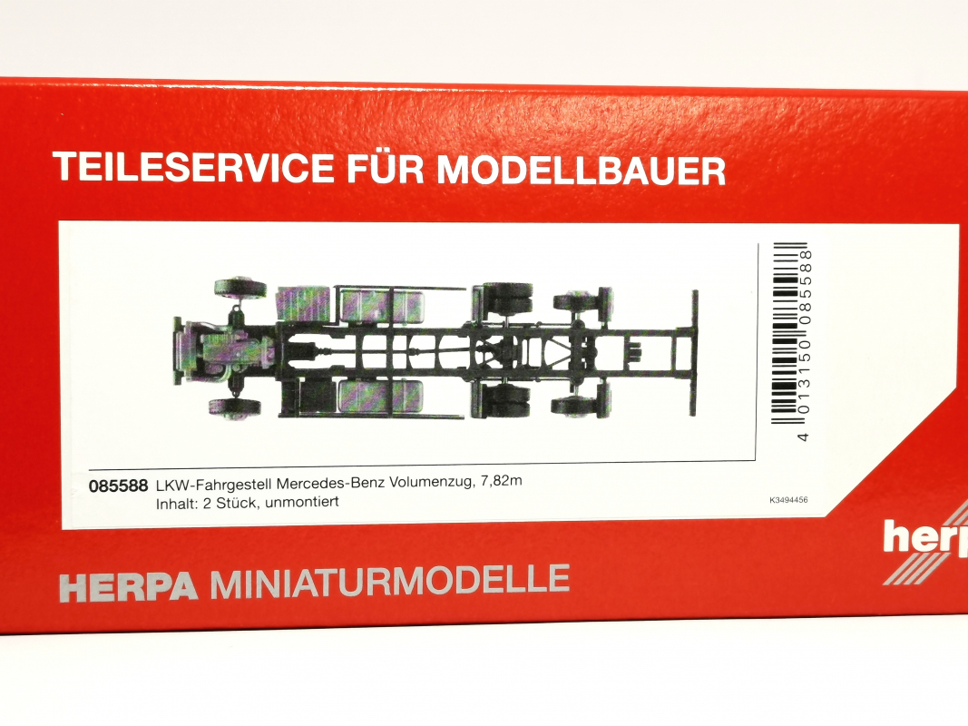 085588 Mercedes-Benz Fahrgestell Volumenzug 7,82m, 2 Stück Herpa - SALE