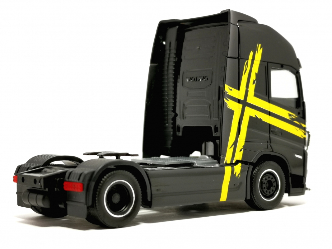315289-002 Volvo FH 16 Gl. XL 2020 Zugmaschine, schwarz**Herpa